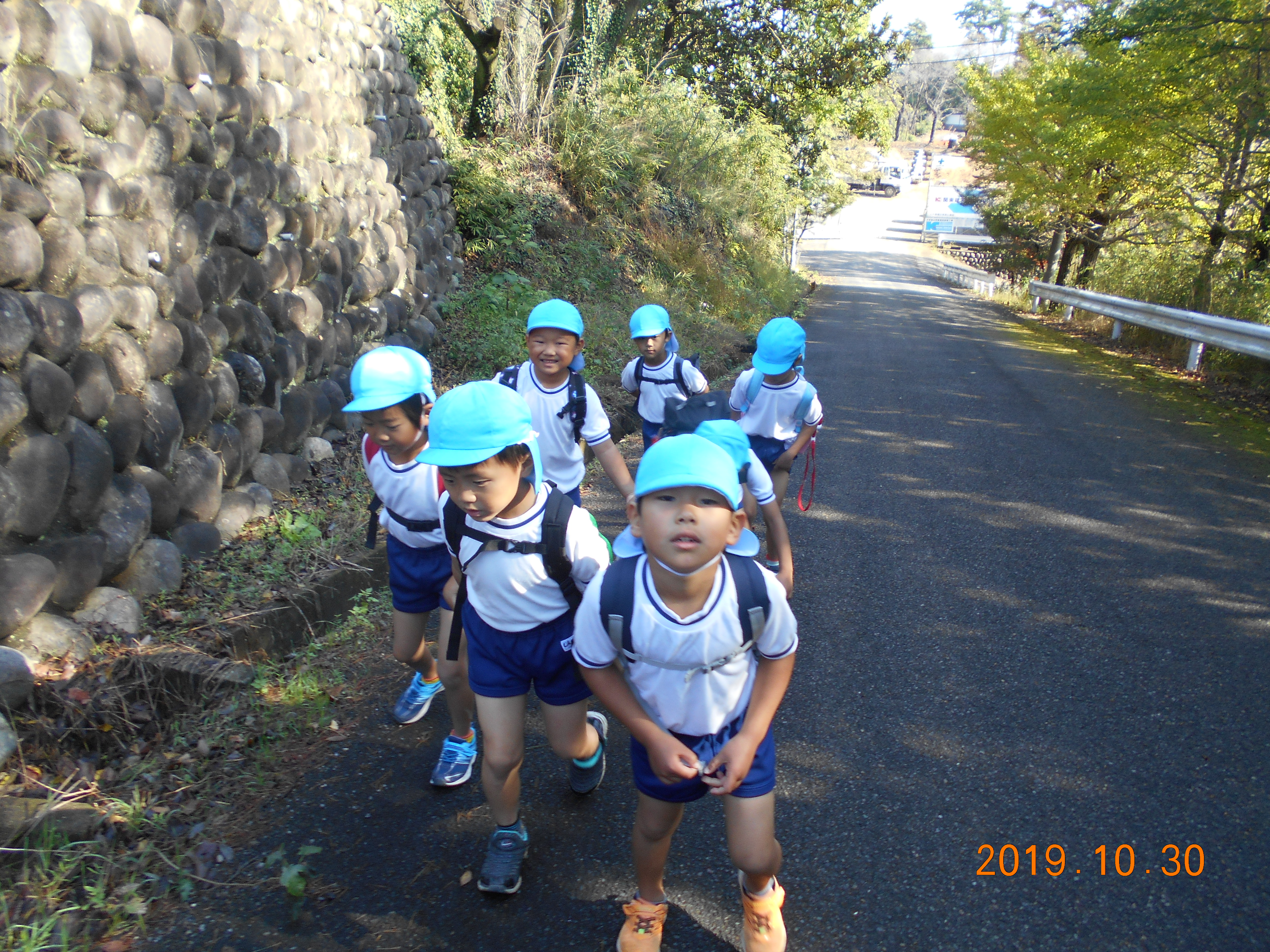 あおぐみ☆金山徒歩遠足①☆