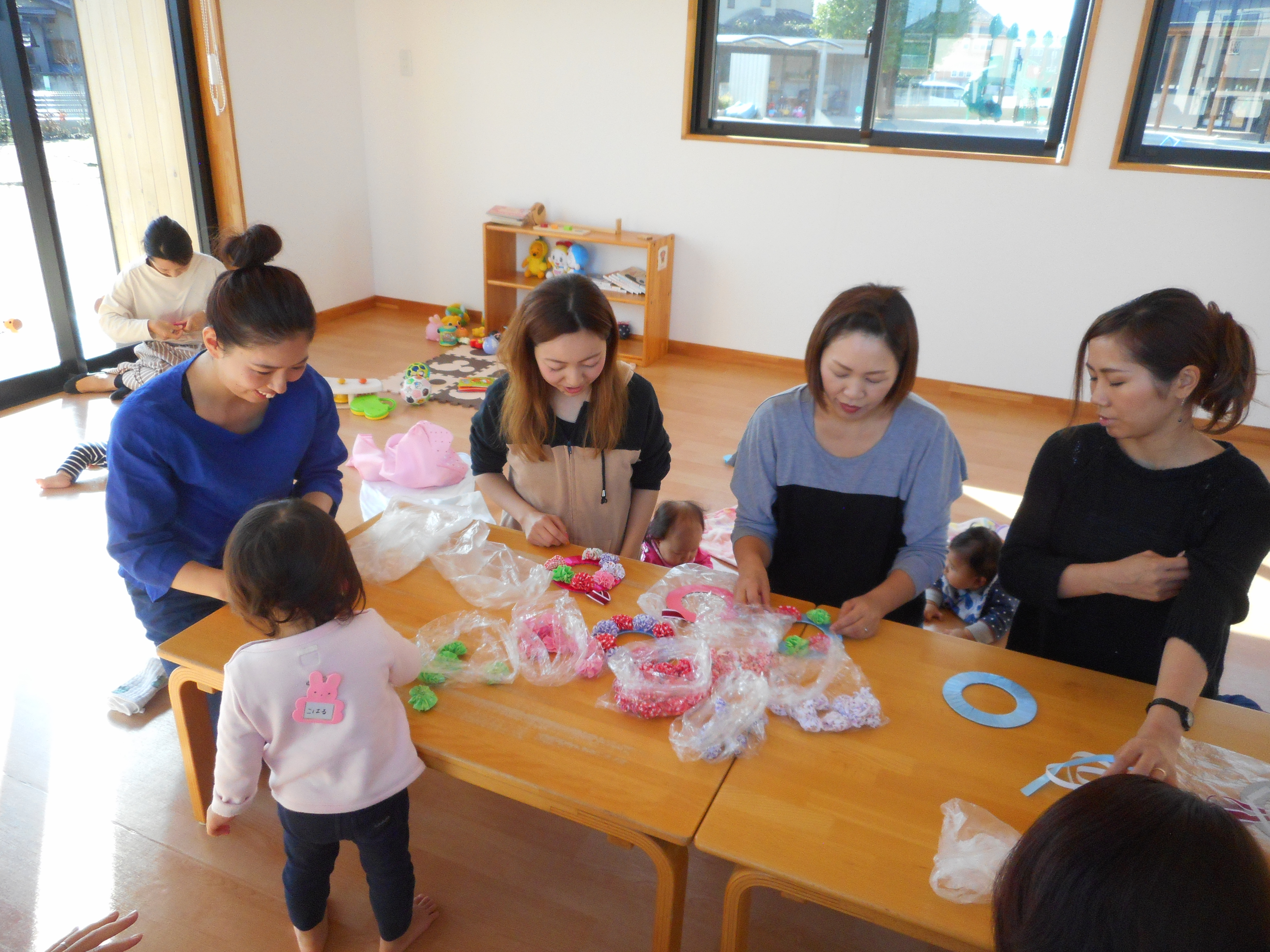 ☆子育て支援11月☆第2回目☆
『クリスマスリースを作ろう!』